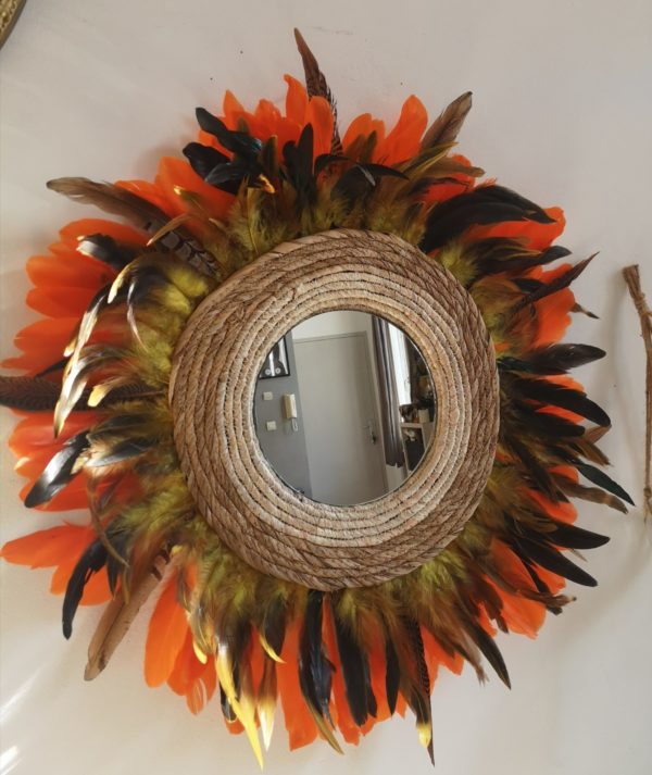 Juju hat miroir plumes tons orangés