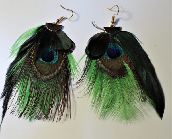 Boucles d'oreilles plumet verte et plume de paon